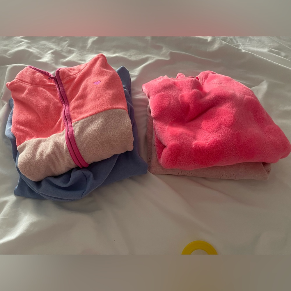 Little girls clothing